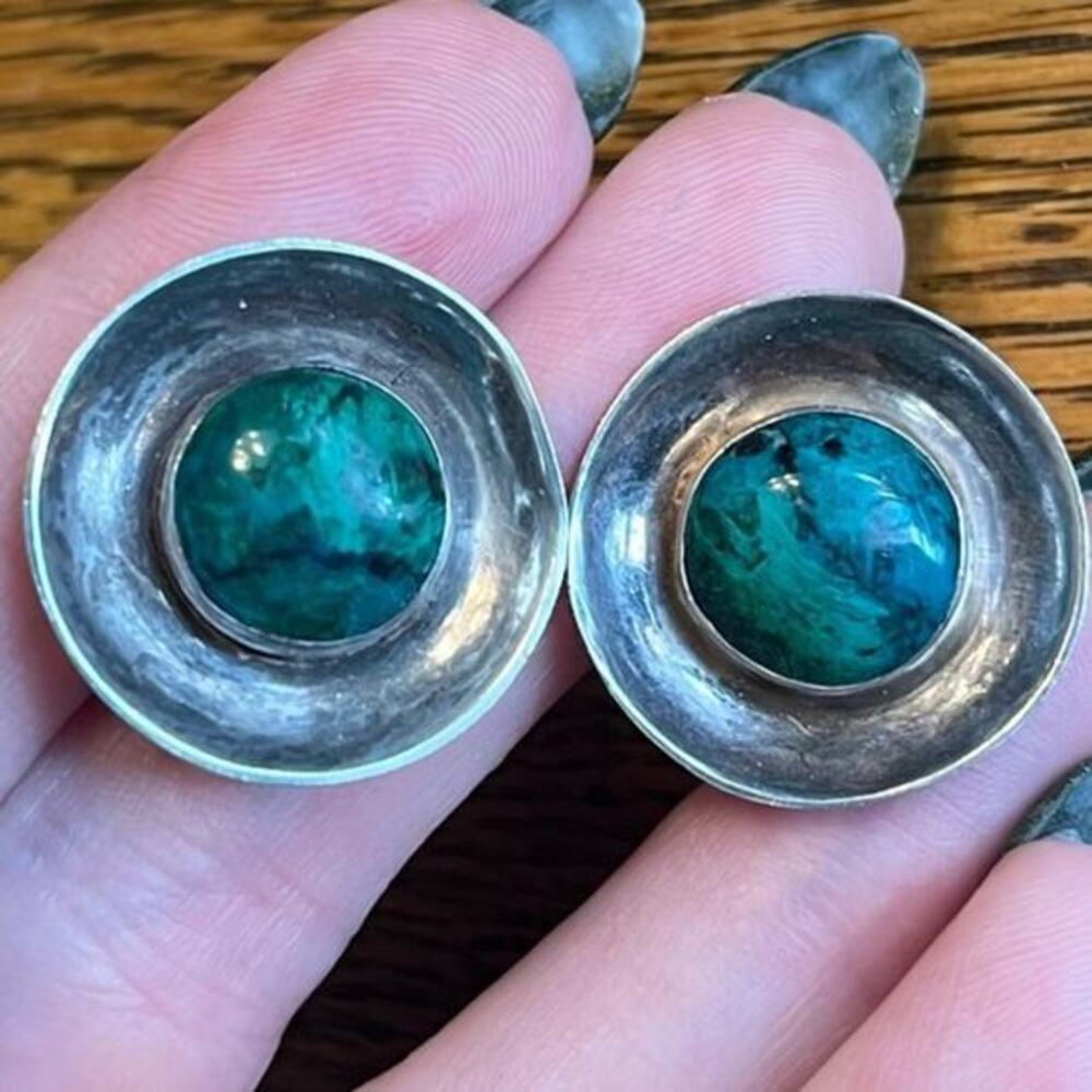 Vintage 60s Modernist Saucer 925 Sterling Silver Green Eilat Stone Earrings C3